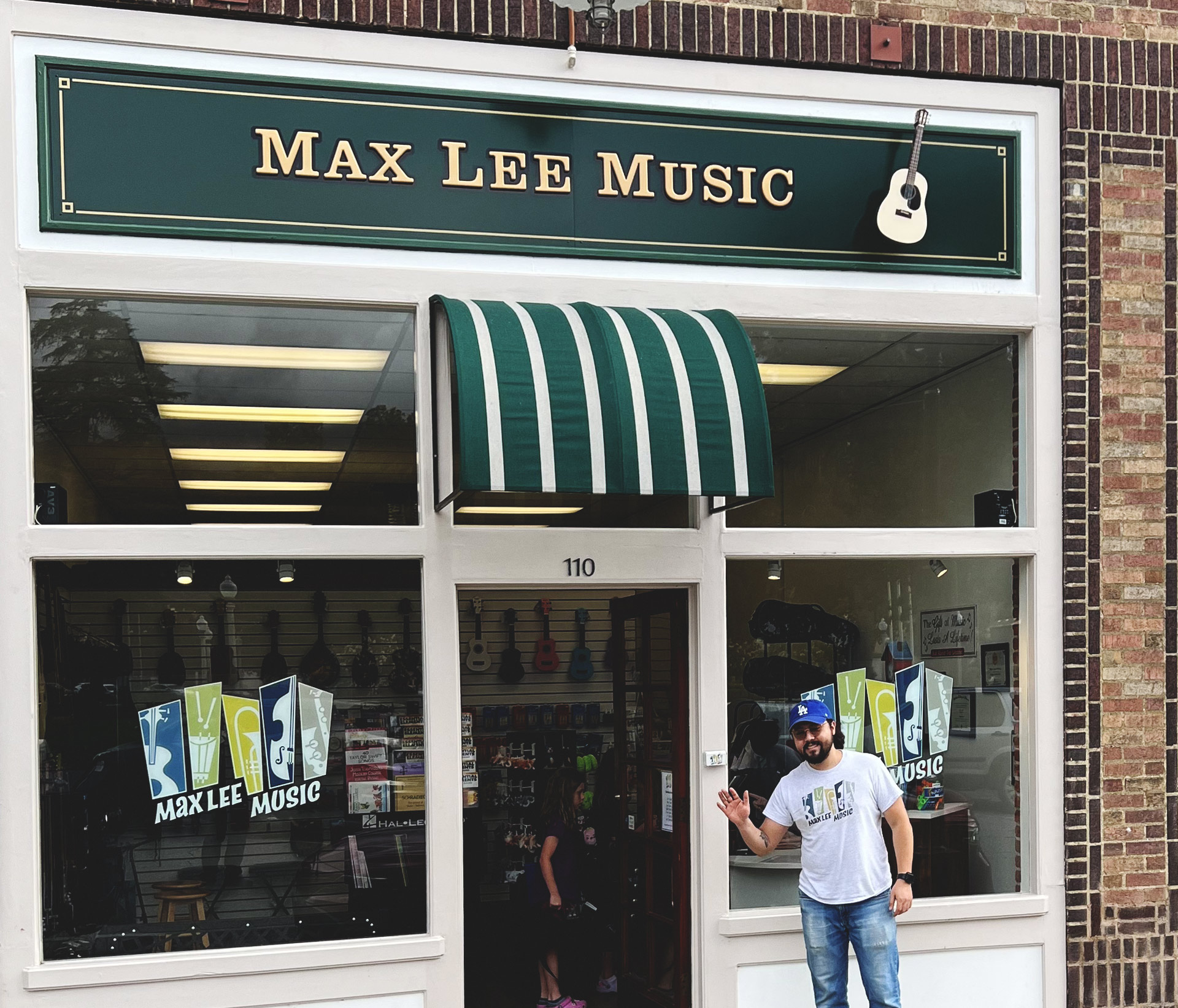 Max Lee Music